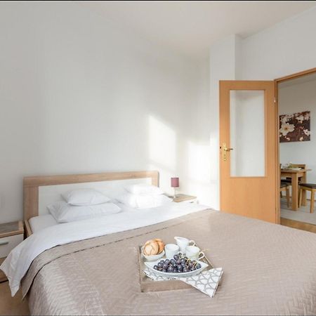 P&O Apartments Zgoda วอร์ซอ ภายนอก รูปภาพ